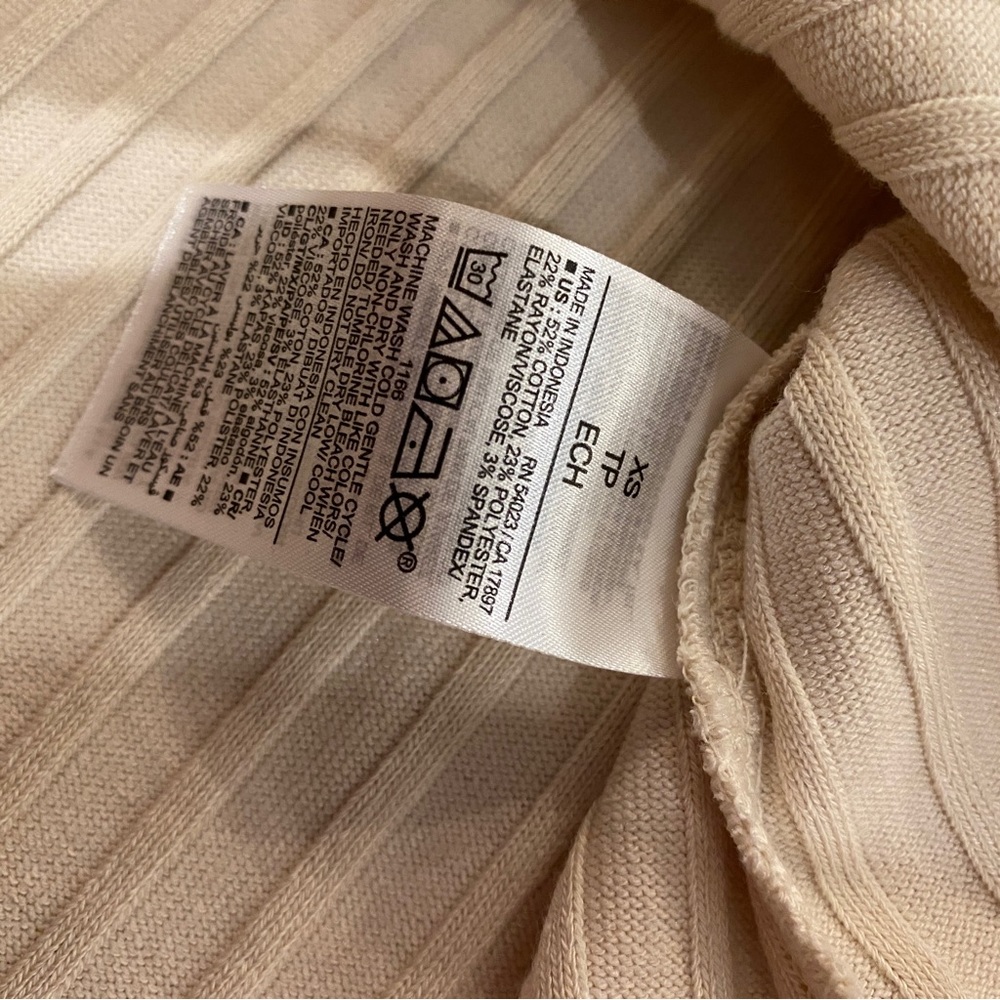 2 Ribbed Mock Neck Tops - Picture 11 of 16
